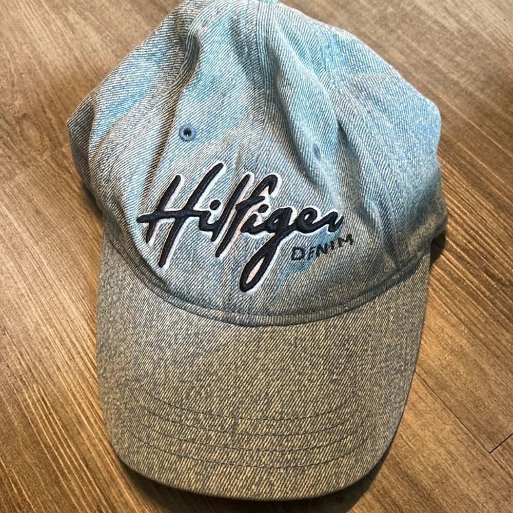 Tommy Hilfiger DenimโBlue Hat NEW